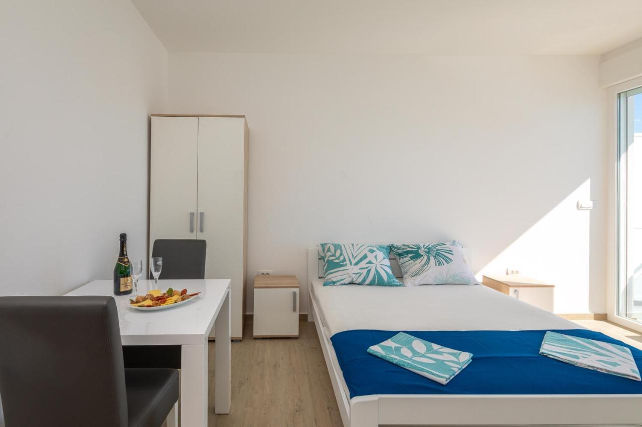 Absolute Beach Holidays Apartment ดูกีรัท ภายนอก รูปภาพ