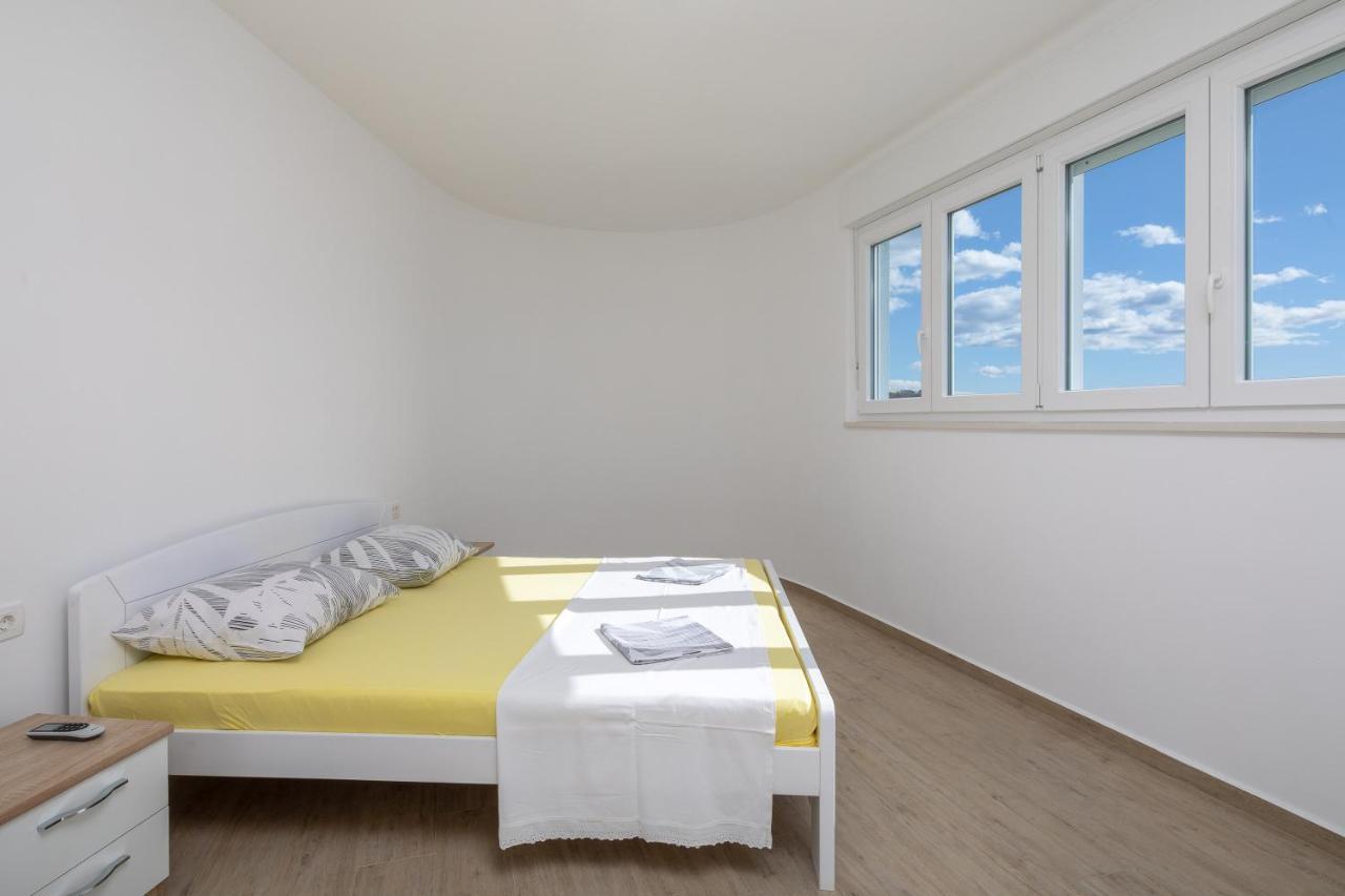 Absolute Beach Holidays Apartment ดูกีรัท ภายนอก รูปภาพ