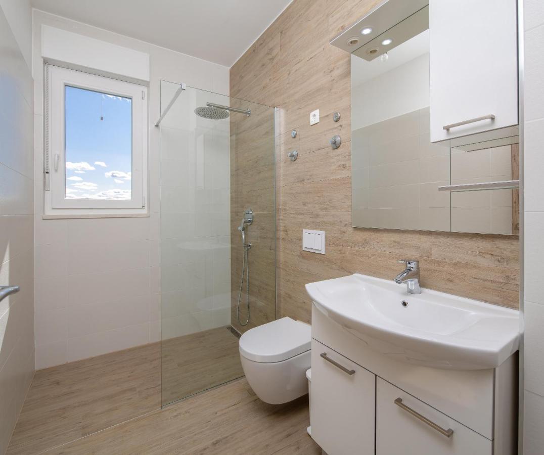 Absolute Beach Holidays Apartment ดูกีรัท ภายนอก รูปภาพ