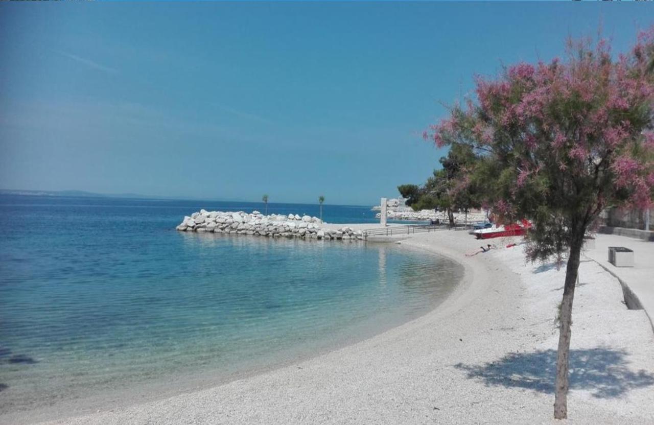 Absolute Beach Holidays Apartment ดูกีรัท ภายนอก รูปภาพ